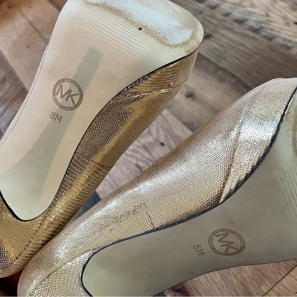 Michael Kors Gold Peep Toe High Heels 💛 - Picture 3 of 3